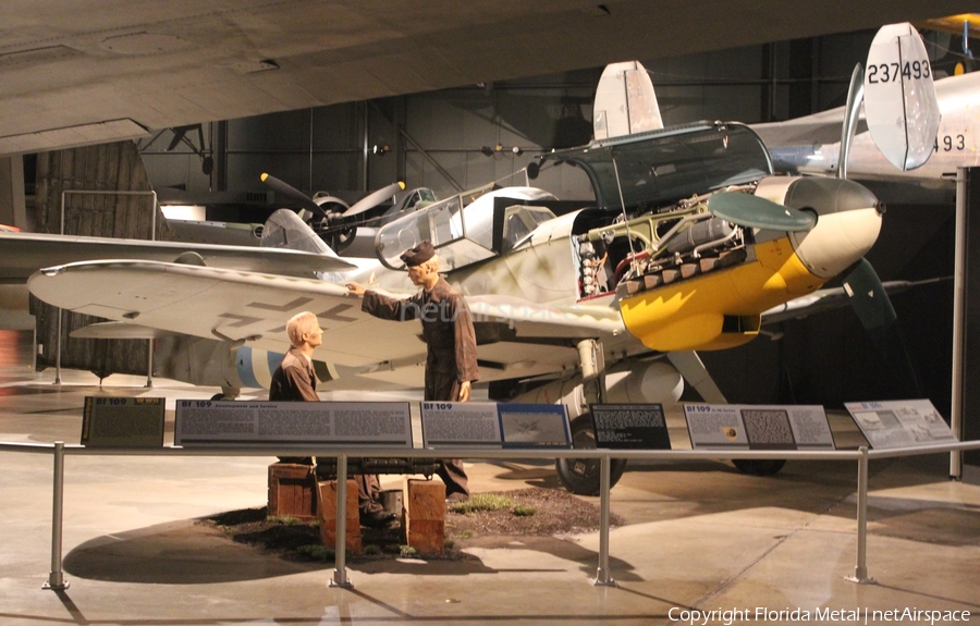 Luftwaffe Messerschmitt Bf 109G-10 (BLUE 4) | Photo 337601