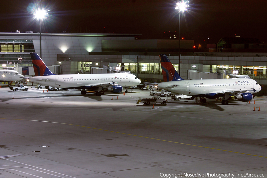 Aviation photo 17075