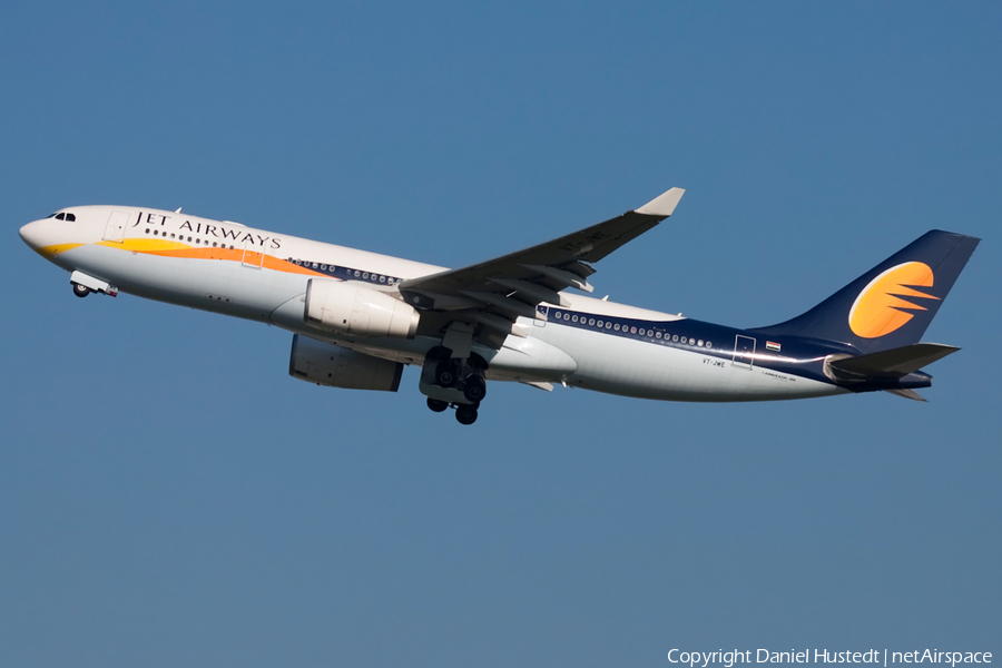Jet Airways Airbus A330-243 (VT-JWE) | Photo 614033