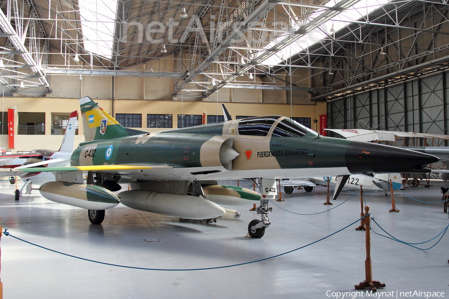 Argentine Air Force (Fuerza Aérea Argentina) Dassault Mirage 5P Mara (C-432) | Photo 131615