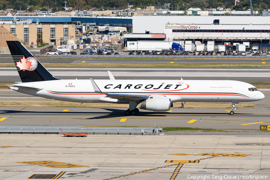 Cargojet Airways Boeing 757-223(PCF) (C-FACJ) | Photo 476687