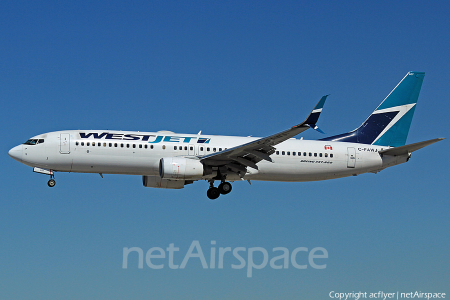 WestJet Boeing 737-8CT (C-FAWJ) | Photo 171660