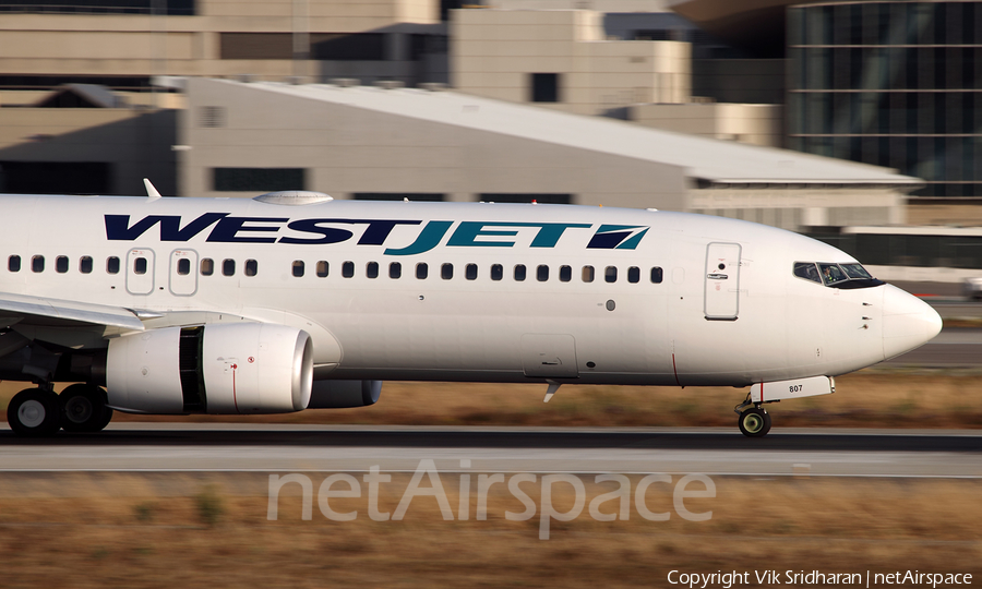 WestJet Boeing 737-8CT (C-FAWJ) | Photo 112603