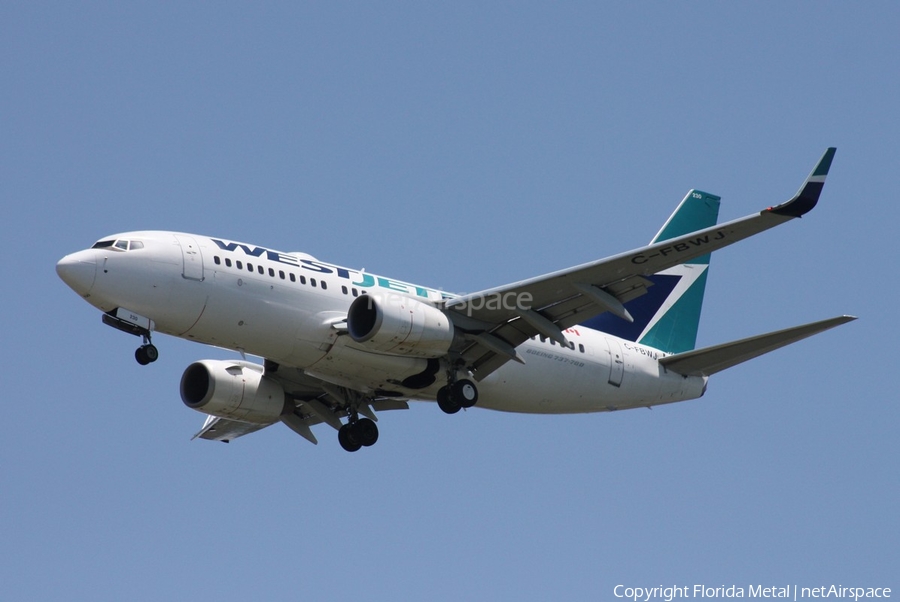 WestJet Boeing 737-7CT (C-FBWJ) | Photo 557802