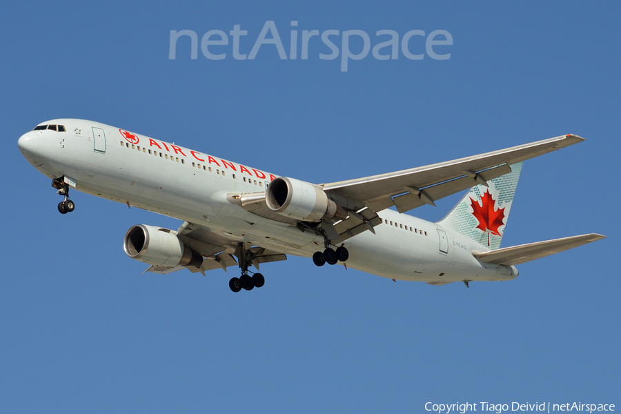 Air Canada Boeing 767-375(ER) (C-FCAG) | Photo 331708