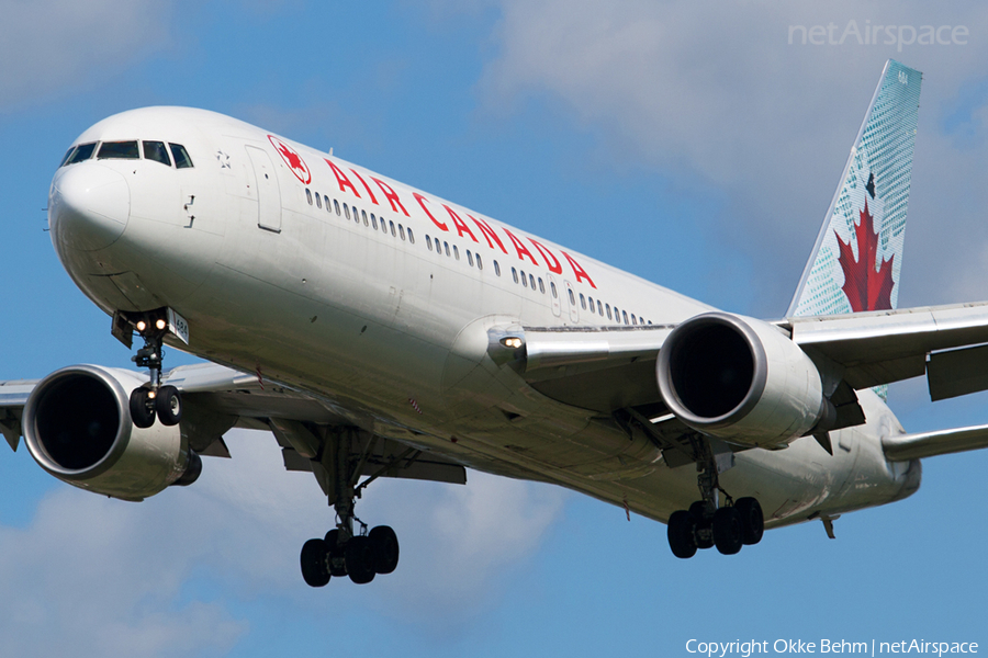 Air Canada Boeing 767-375(ER) (C-FCAG) | Photo 41702