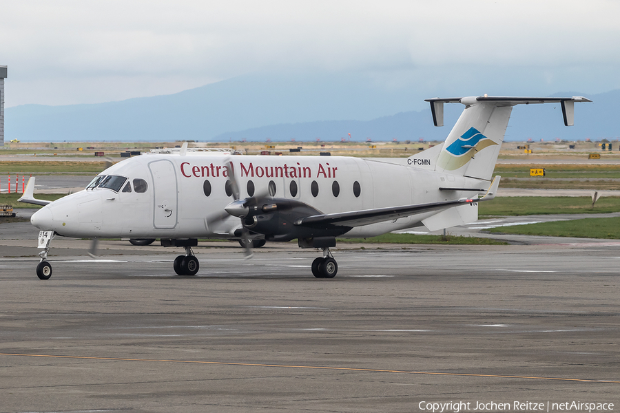 Central Mountain Air Beech 1900D (C-FCMN) | Photo 271032