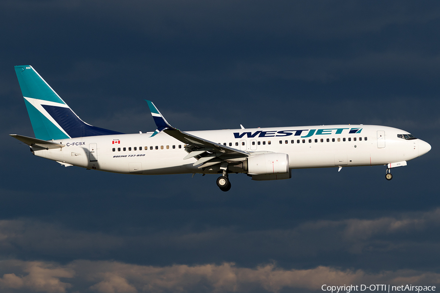 WestJet Boeing 737-8CT (C-FCSX) | Photo 176528