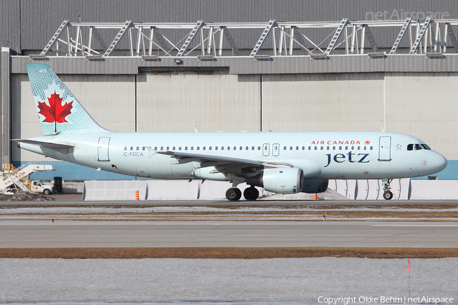 Air Canada Airbus A320-211 (C-FDCA) | Photo 42207