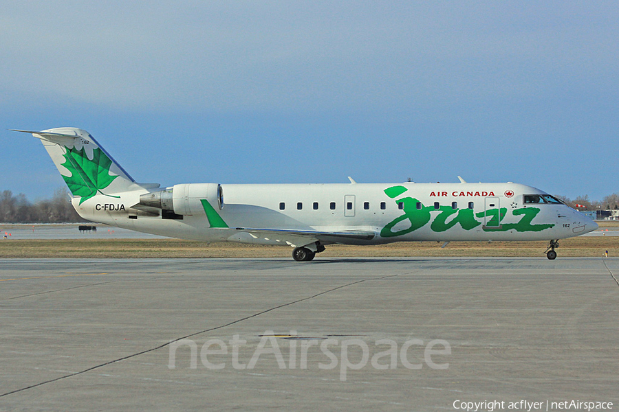 Air Canada Jazz Bombardier CRJ-200ER (C-FDJA) | Photo 154701