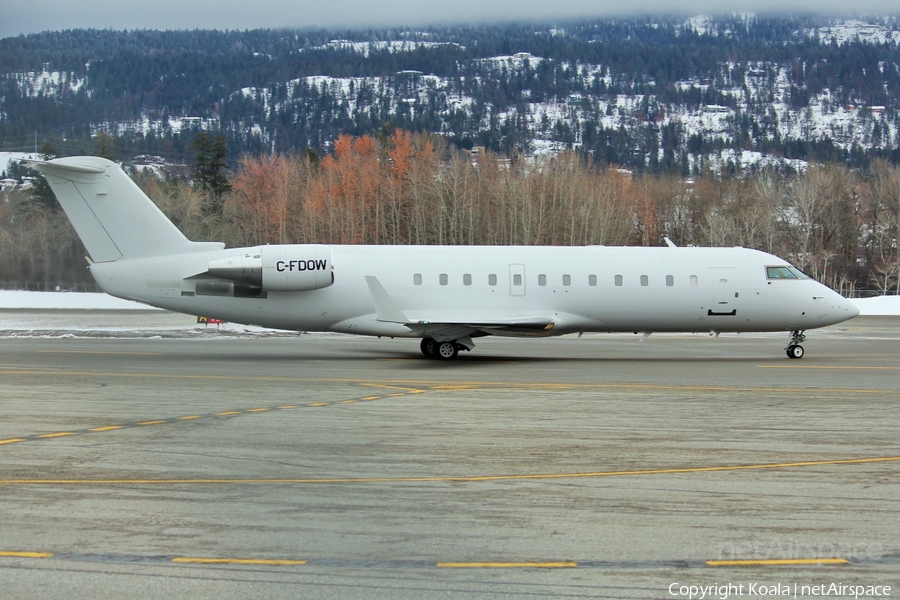 FlightExec Bombardier CRJ-200ER (C-FDOW) | Photo 543121