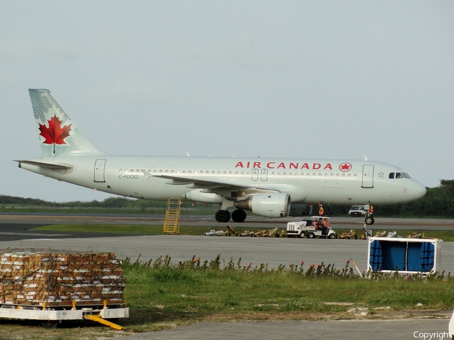 Air Canada Airbus A320-211 (C-FDQQ) | Photo 21877