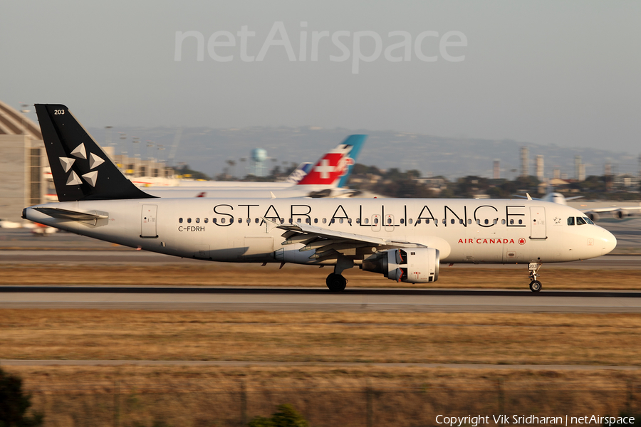 Air Canada Airbus A320-211 (C-FDRH) | Photo 77475