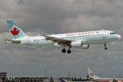 Air Canada Airbus A320-211 (C-FDRH) at  Miami - International, United States