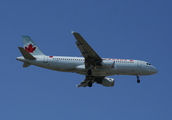 Air Canada Airbus A320-211 (C-FDRK) at  Tampa - International, United States