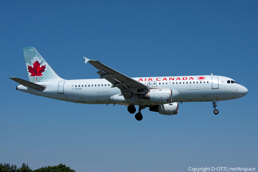 Air Canada Airbus A320-211 (C-FDSN) | Photo 386191