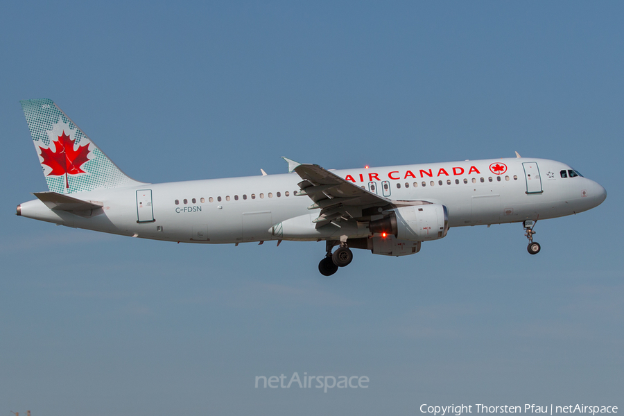 Air Canada Airbus A320-211 (C-FDSN) | Photo 133994