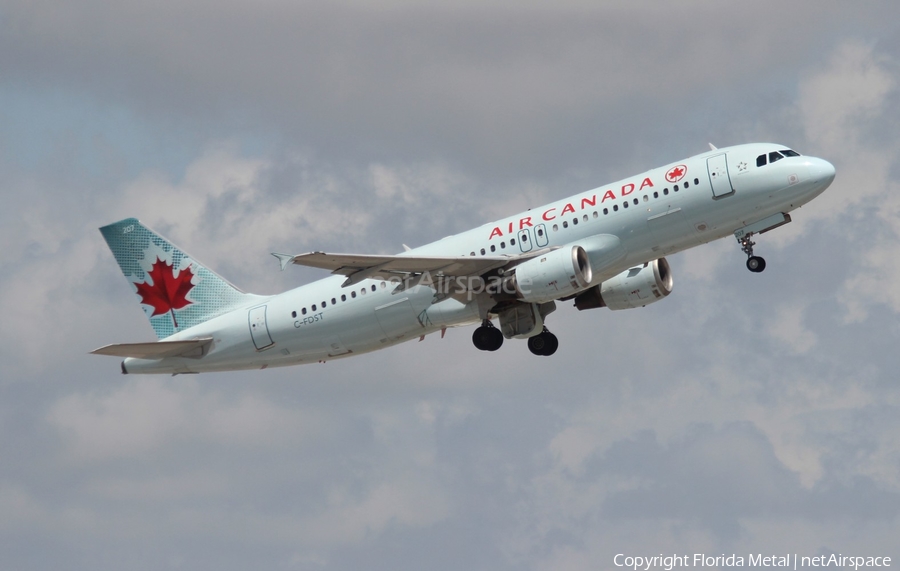 Air Canada Airbus A320-211 (C-FDST) | Photo 309306