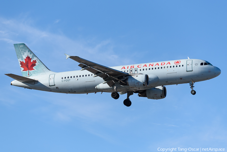 Air Canada Airbus A320-211 (C-FDST) | Photo 467650