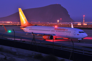 Sunwing Airlines Boeing 737-86Q (C-FEAK) at  Tenerife Sur - Reina Sofia, Spain