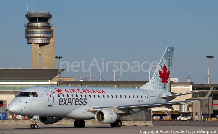 Air Canada Express (Sky Regional) Embraer ERJ-175SU (ERJ-170-200SU) (C-FEJB) | Photo 86563