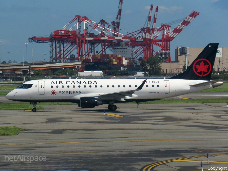 Air Canada Express (Sky Regional) Embraer ERJ-175SU (ERJ-170-200SU) (C-FEJC) | Photo 257790