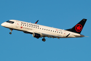 Air Canada Express (Jazz) Embraer ERJ-175SU (ERJ-170-200SU) (C-FEKH) at  New York - LaGuardia, United States