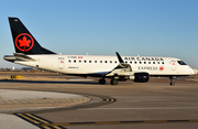 Air Canada Express (Sky Regional) Embraer ERJ-175SU (ERJ-170-200SU) (C-FEKI) at  Dallas/Ft. Worth - International, United States