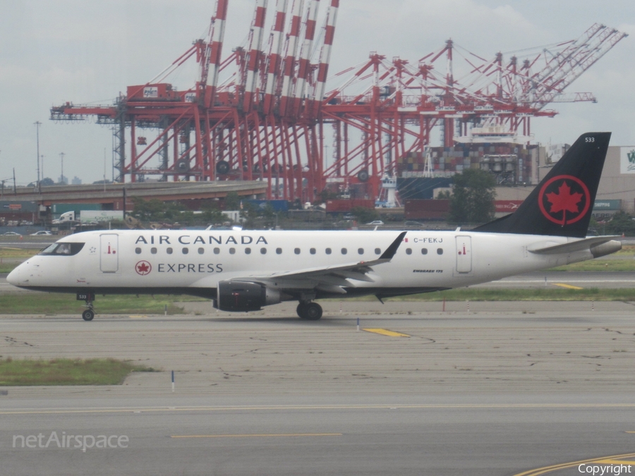 Air Canada Express (Sky Regional) Embraer ERJ-175SU (ERJ-170-200SU) (C-FEKJ) | Photo 468748