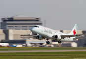 Air Canada Express (Sky Regional) Embraer ERJ-175SU (ERJ-170-200SU) (C-FEKS) at  Montreal - Pierre Elliott Trudeau International (Dorval), Canada