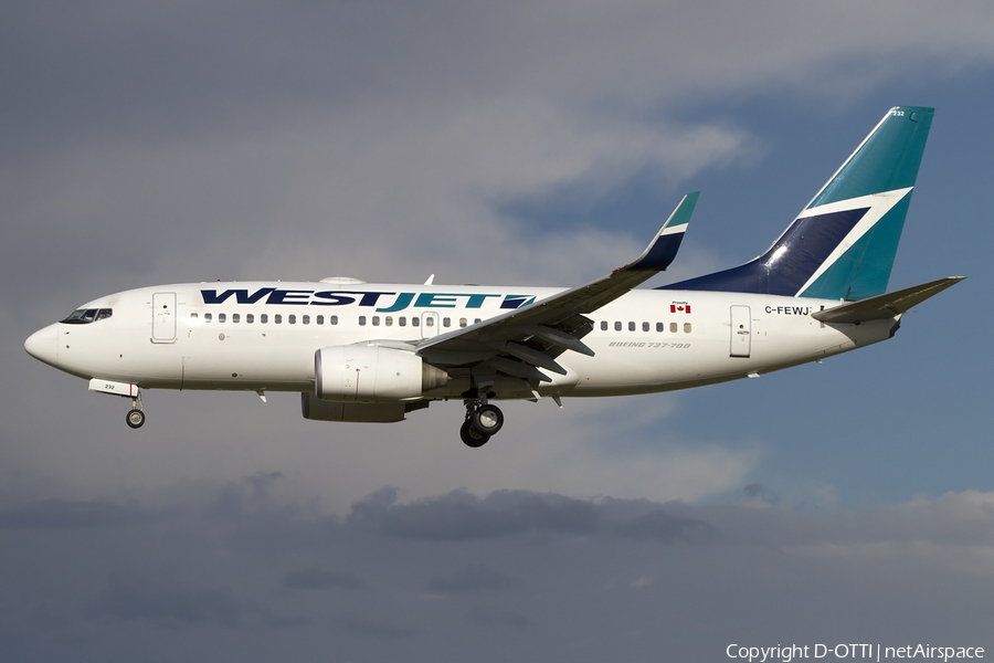 WestJet Boeing 737-7CT (C-FEWJ) | Photo 445061
