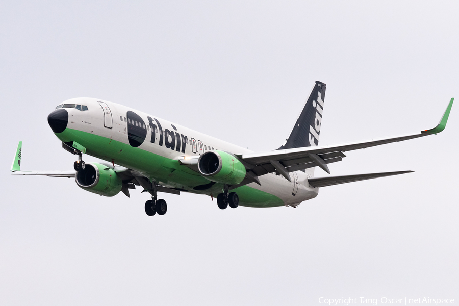 Flair Airlines Boeing 737-86J (C-FFLC) | Photo 553002