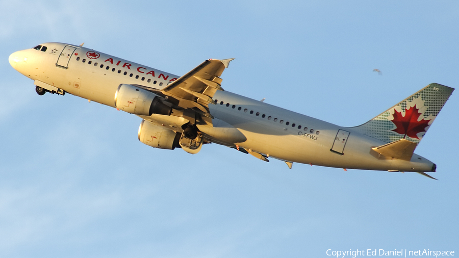 Air Canada Airbus A320-211 (C-FFWJ) | Photo 359955