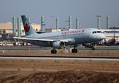 Air Canada Airbus A320-211 (C-FFWJ) at  Los Angeles - International, United States