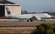 Air Canada Airbus A320-211 (C-FFWJ) at  Los Angeles - International, United States