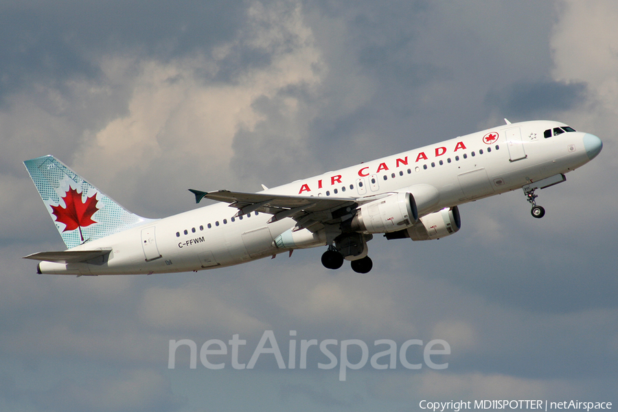 Air Canada Airbus A320-211 (C-FFWM) | Photo 388204