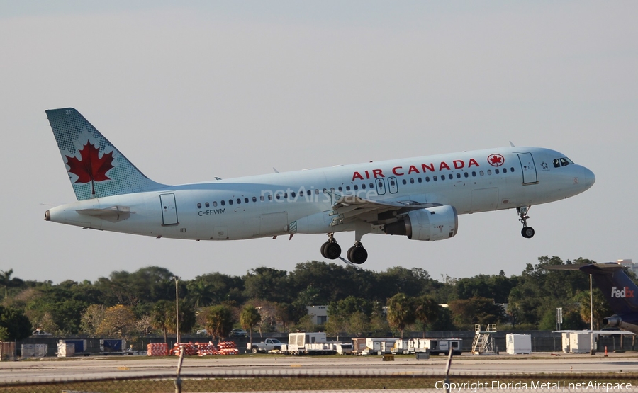 Air Canada Airbus A320-211 (C-FFWM) | Photo 558140