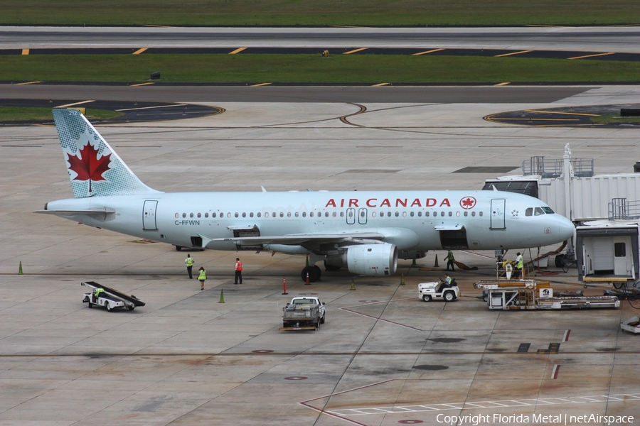 Air Canada Airbus A320-211 (C-FFWN) | Photo 558143