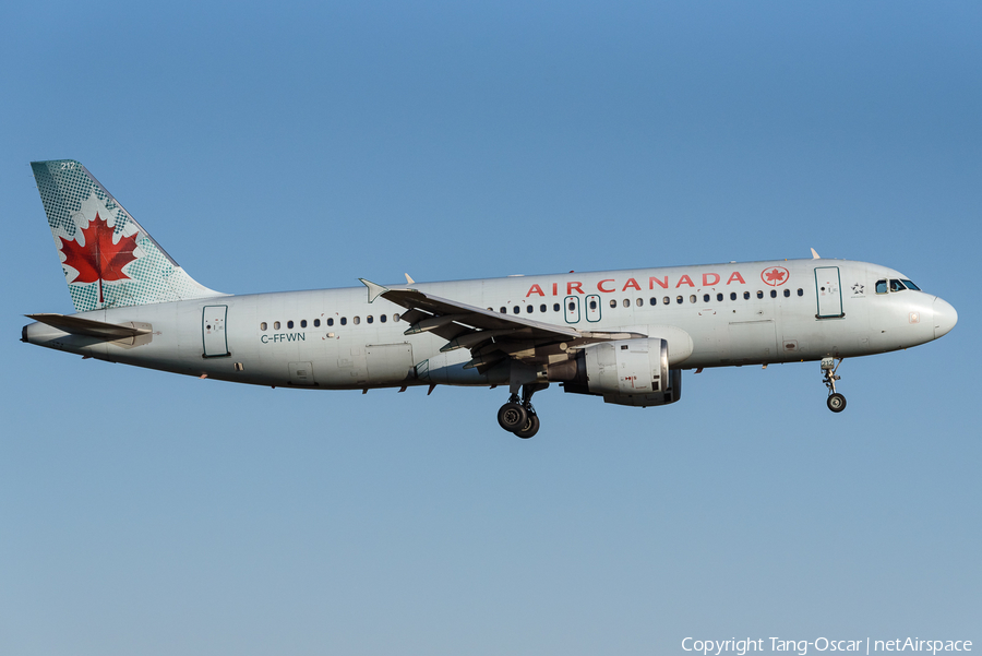 Air Canada Airbus A320-211 (C-FFWN) | Photo 441591