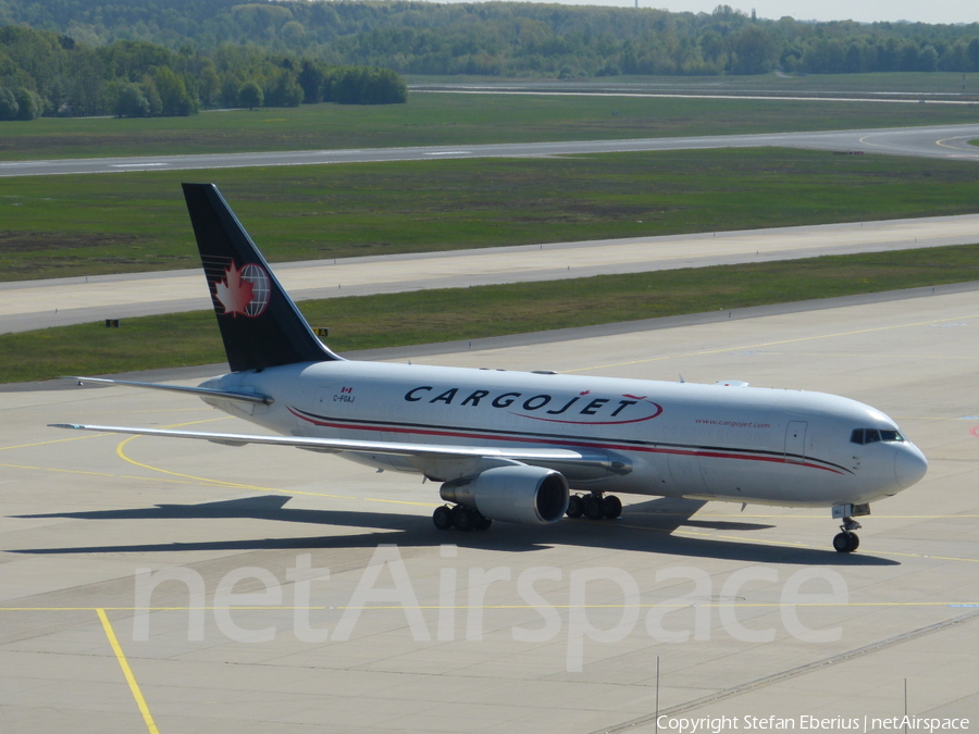 Cargojet Airways Boeing 767-223(BDSF) (C-FGAJ) | Photo 417333