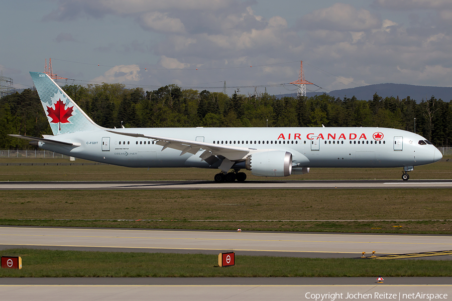 Air Canada Boeing 787-9 Dreamliner (C-FGDT) | Photo 107309