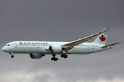 Air Canada Boeing 787-9 Dreamliner (C-FGDT) at  London - Heathrow, United Kingdom