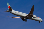 Air Canada Boeing 787-9 Dreamliner (C-FGEI) at  London - Heathrow, United Kingdom