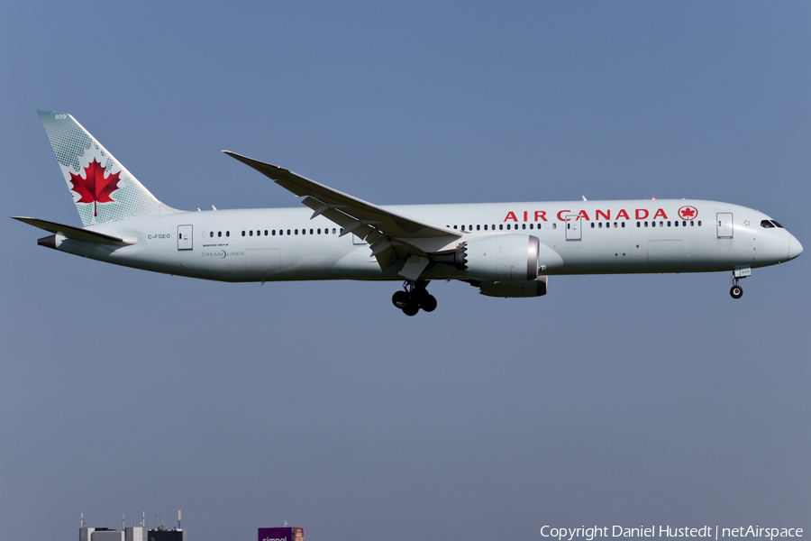 Air Canada Boeing 787-9 Dreamliner (C-FGEO) | Photo 426095