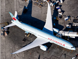 Air Canada Boeing 787-9 Dreamliner (C-FGFZ) at  Los Angeles - International, United States