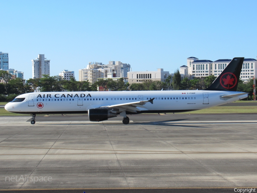 Air Canada Airbus A321-211 (C-FGKP) | Photo 304408