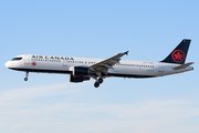 Air Canada Airbus A321-211 (C-FGKP) at  Toronto - Pearson International, Canada