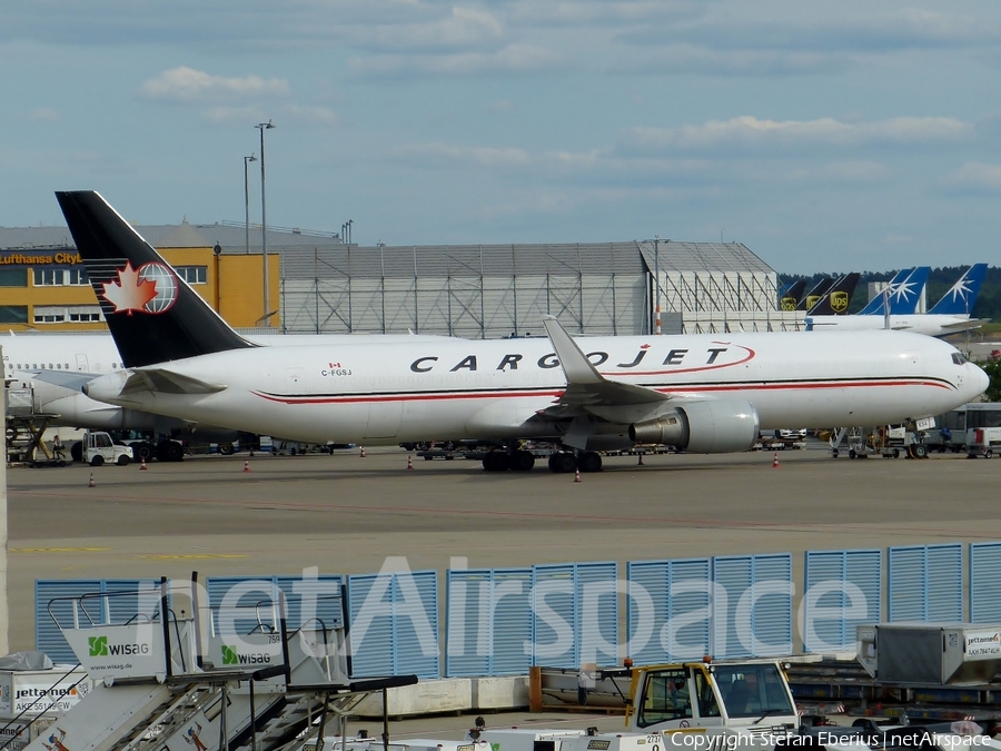 Cargojet Airways Boeing 767-39H(ER)(BCF) (C-FGSJ) | Photo 164260