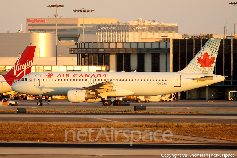 Air Canada Airbus A320-211 (C-FGYL) | Photo 54176