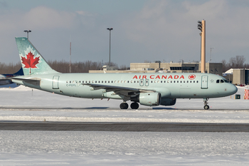 Air Canada Airbus A320-211 (C-FGYL) at  Montreal - Pierre Elliott Trudeau International (Dorval), Canada